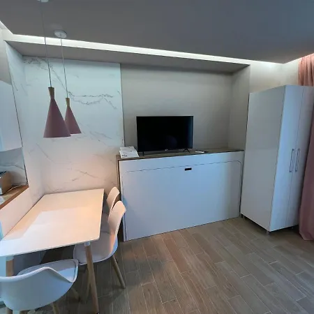 The Wish House Appartamento Golem (Tirana)