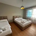 The Wish House Apartamento Golem (Tirana)
